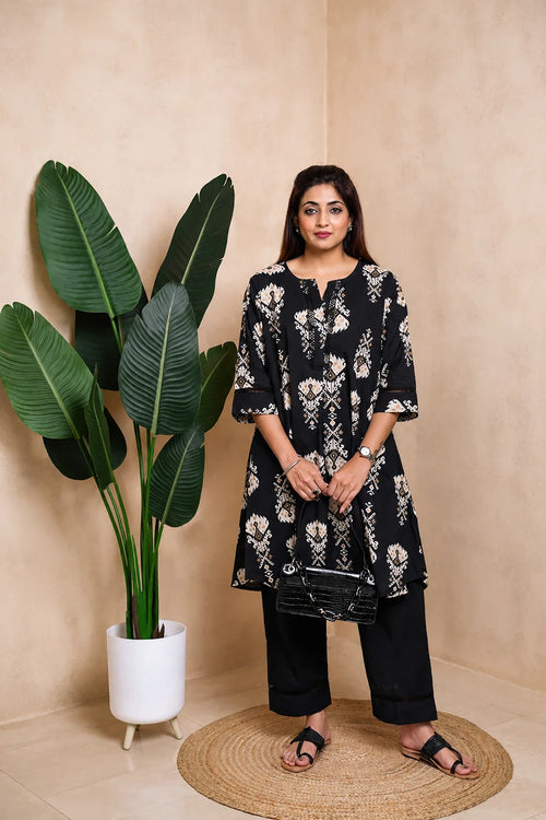 Aura – Black Kurta Set