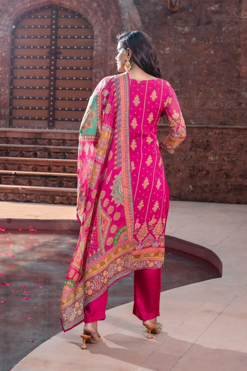 Georgette Magenta Color Printed Straight Suit Set