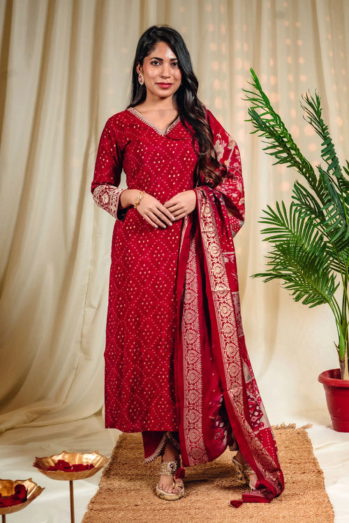 Maroon Color Bandhani Gold Print Straight Suit Set