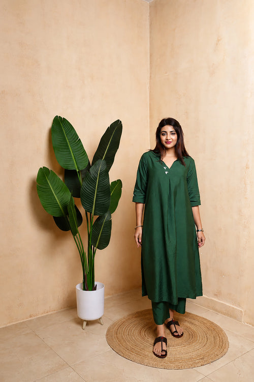 Vihang – Earth Green Kurta Set
